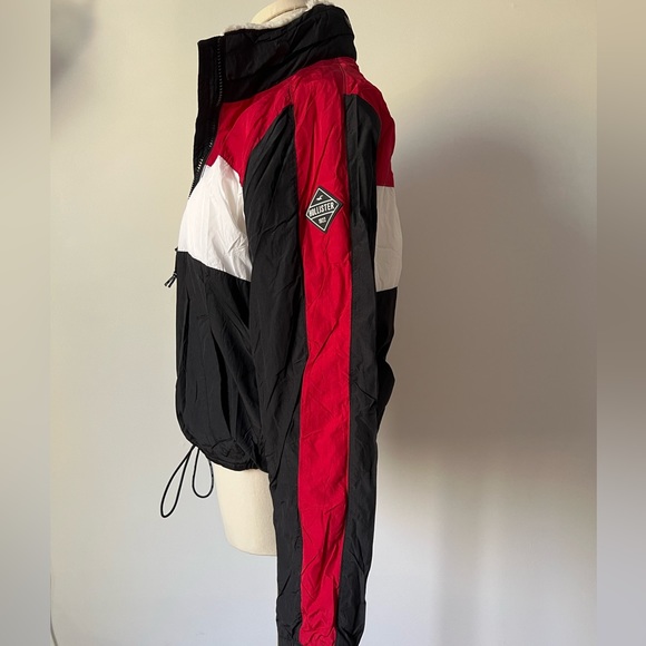 Hollister women’s jacket in black/red/white.               Size S - Picture 3 of 8